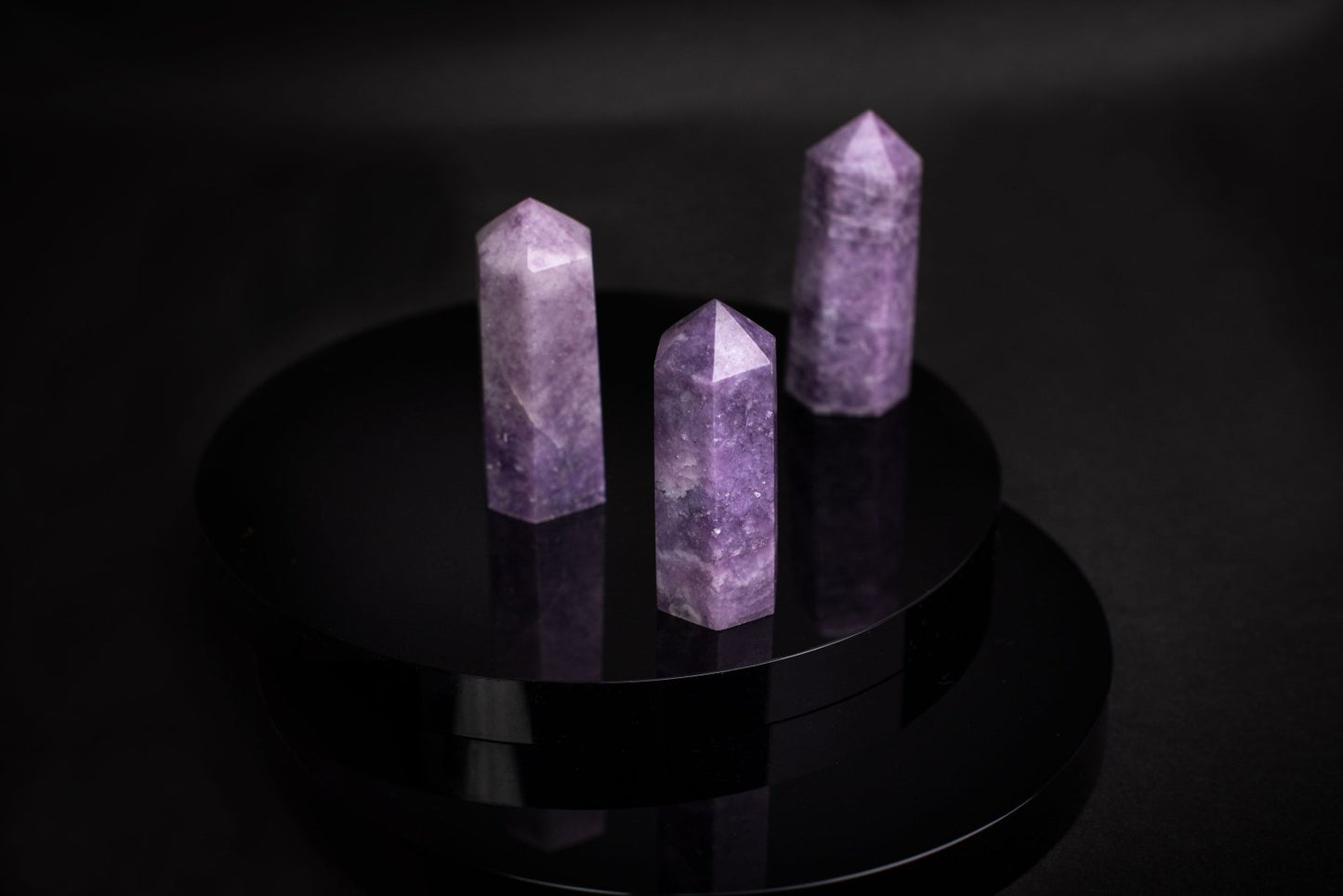 Lepidolitas obeliskas ~5,5cm - www.Kristalai.eu