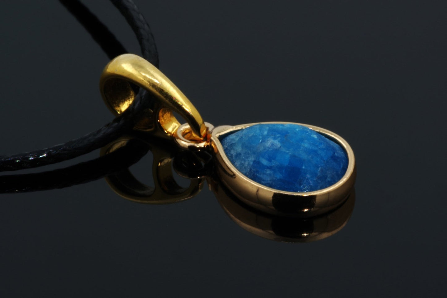 Apatitas lašelis – paauksuotas 925 sidabras - www.Kristalai.eu