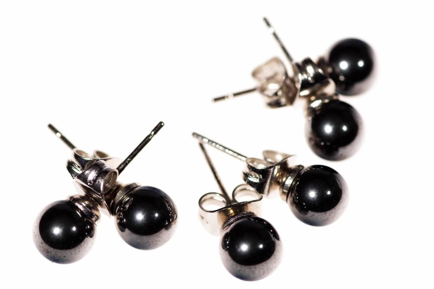 Hematitas auskarai – 6mm - www.Kristalai.eu