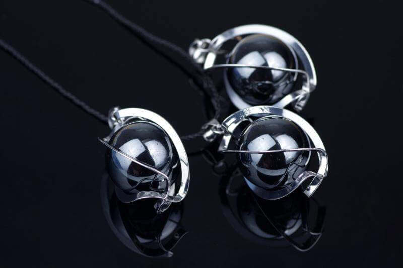 Hematitas pakabukas sfera – 20mm - www.Kristalai.eu