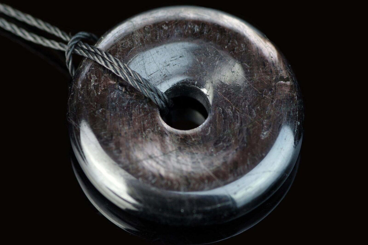 Hiperstenas pakabukas – Diskas 30mm - www.Kristalai.eu