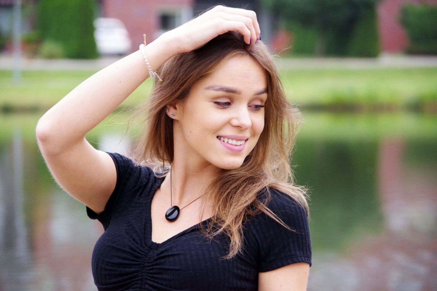 Juodasis oniksas pakabukas – Lašas - www.Kristalai.eu