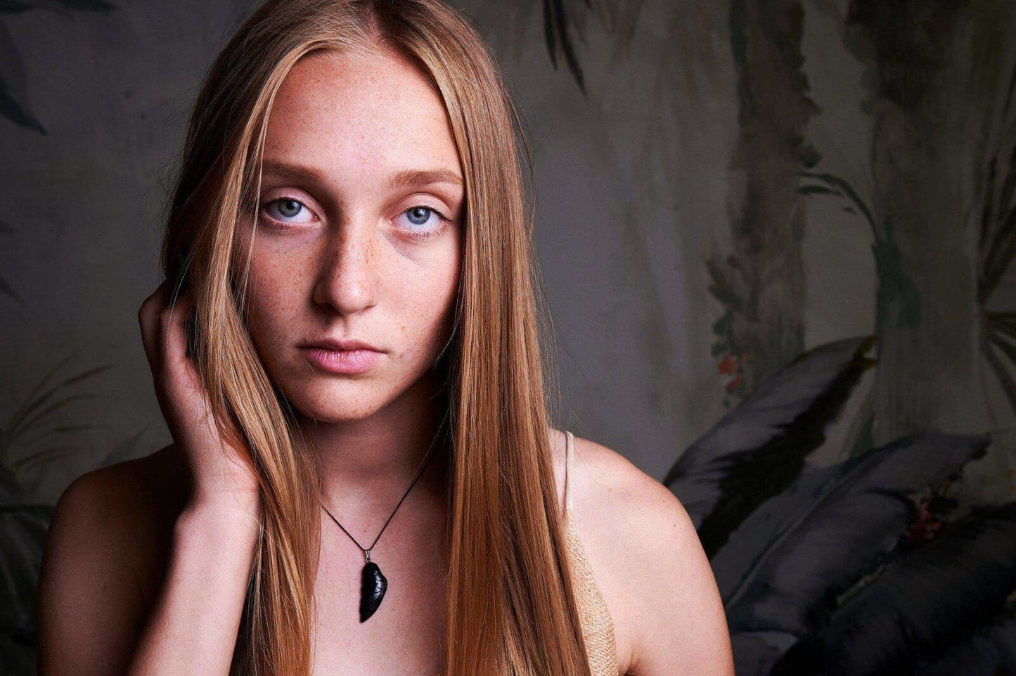 Juodasis oniksas pakabukas – Sparnas - www.Kristalai.eu