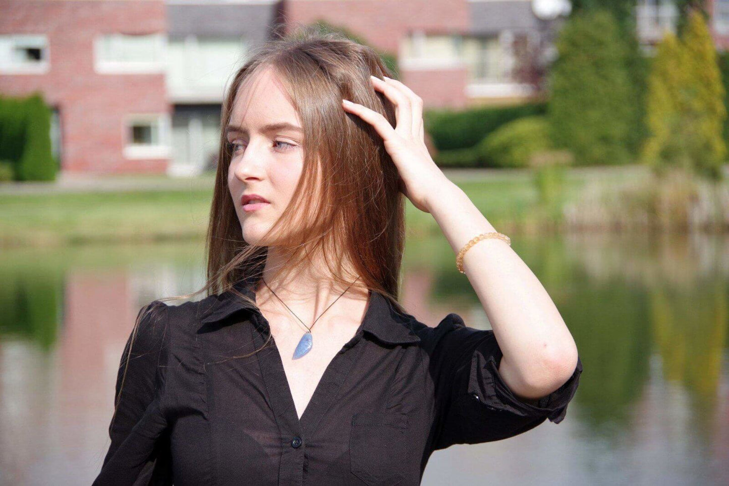 Mėlynas kvarcas pakabukas – Sparnas - www.Kristalai.eu