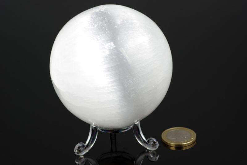Selenitas sfera – 70mm - www.Kristalai.eu