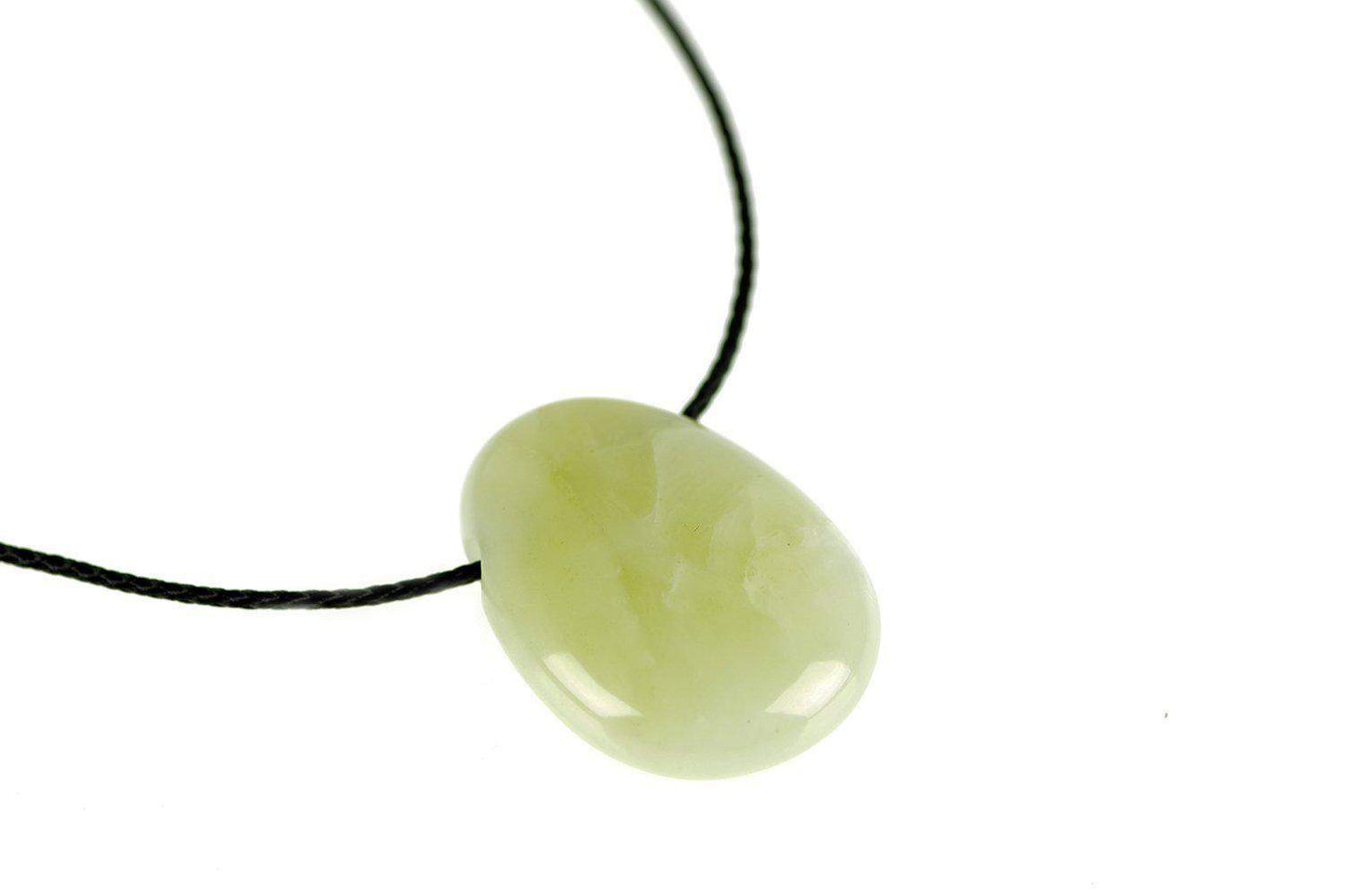 Žadeitas pakabukas – Lašas - www.Kristalai.eu