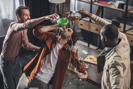 Alkoholis: kultūriniai vaidmenys, pasekmės ir kelias link atsisakymo