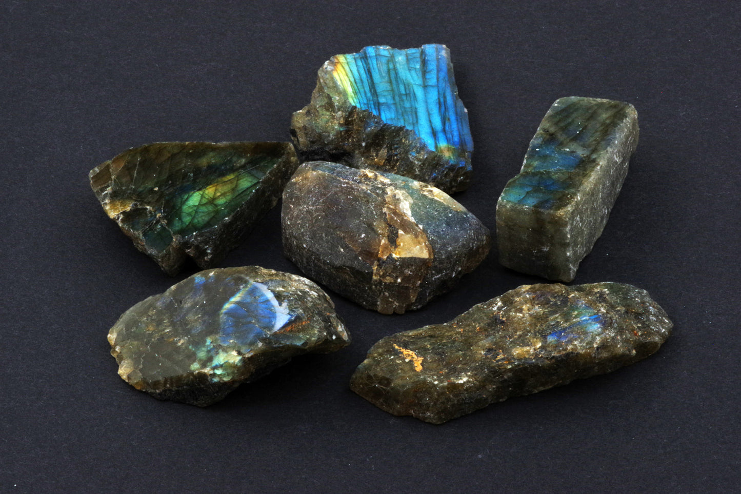 Labradoritas – bruto