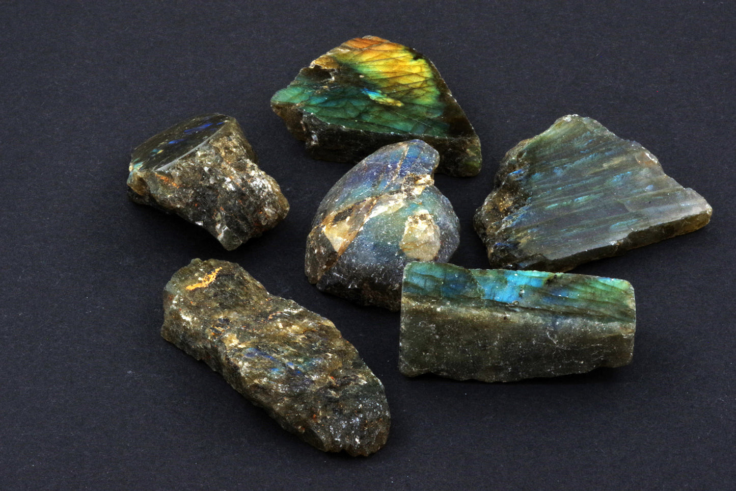 Labradoritas – bruto