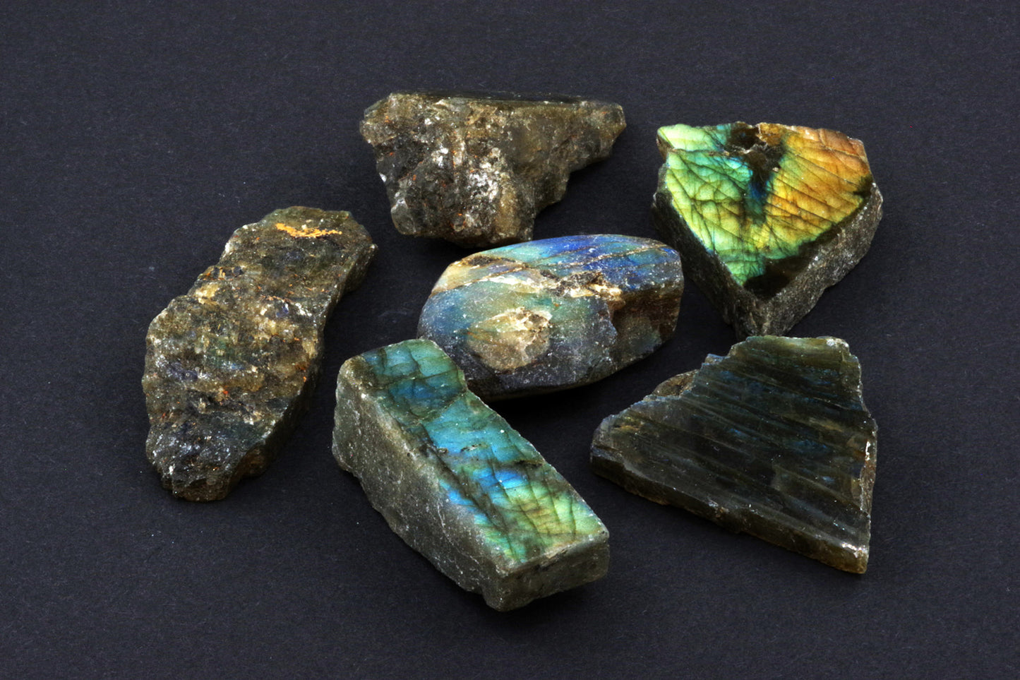 Labradoritas – bruto