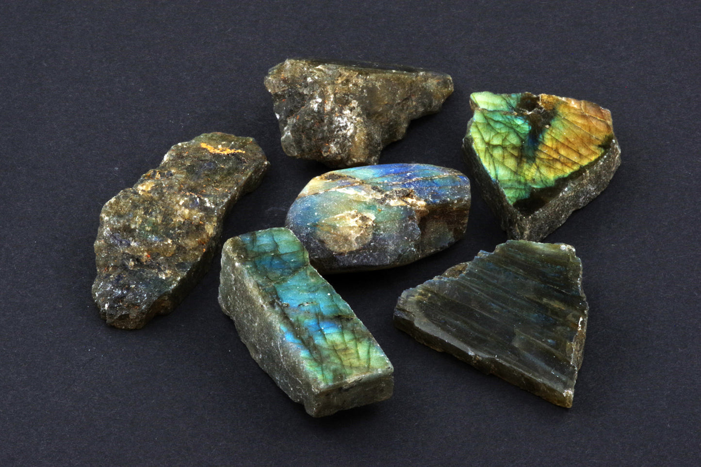 Labradoritas – bruto