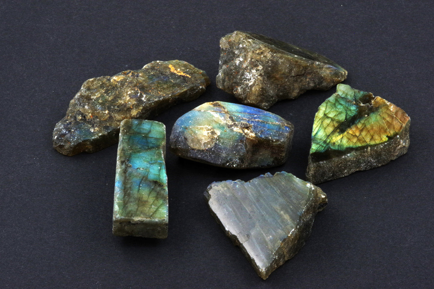 Labradoritas – bruto