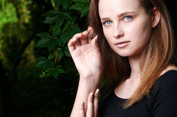 Granatas – neapdirbtas - www.Kristalai.eu