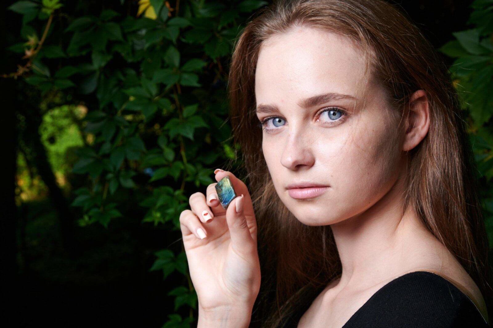 Labradoritas – neapdirbtas - www.Kristalai.eu