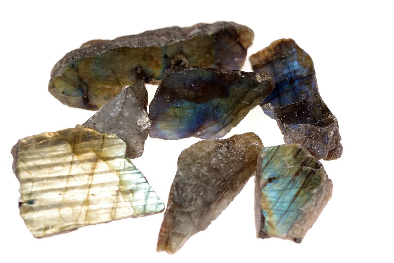 Labradoritas – neapdirbtas - www.Kristalai.eu