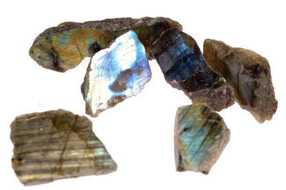 Labradoritas – neapdirbtas - www.Kristalai.eu