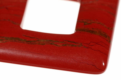 Raudonas jaspis pakabukas – Rombas 28mm - www.Kristalai.eu