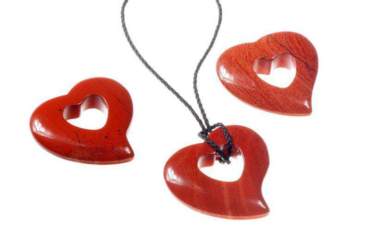 Raudonas jaspis pakabukas – Širdelė - www.Kristalai.eu
