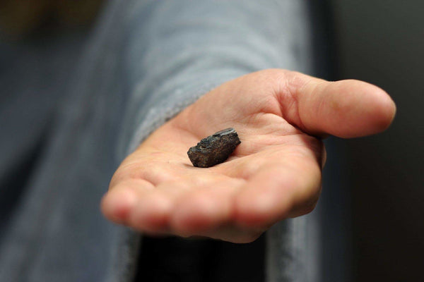 Turmalinas šerlas – neapdirbtas - www.Kristalai.eu