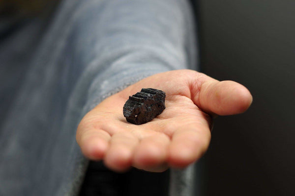 Turmalinas šerlas – neapdirbtas - www.Kristalai.eu